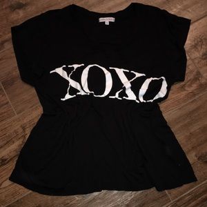 Cara Loren xoxo tee